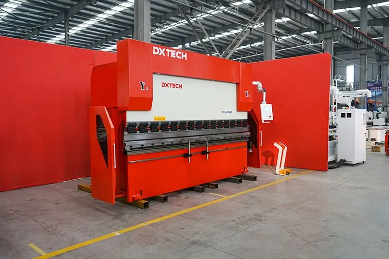 Echipament CNC hidraulic de îndoire, 125T/3200, cu sistem CybTouch 8 PS 3