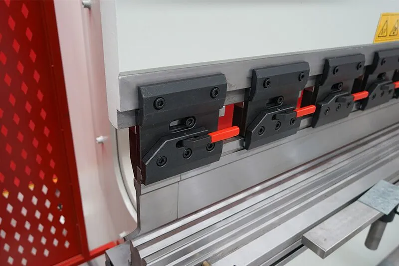 Echipament CNC hidraulic de îndoire, DX-125T/3200mm, cu sistem ESA 630 3