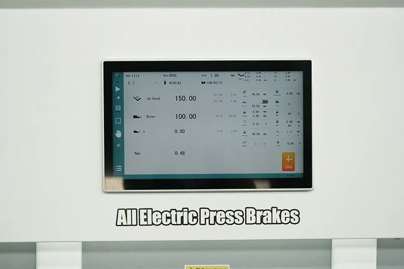 Presă de îndoire complet electrică, cu acționare servo, 40 t, 1000 mm, eficientă energetic, pentru piese mici 3